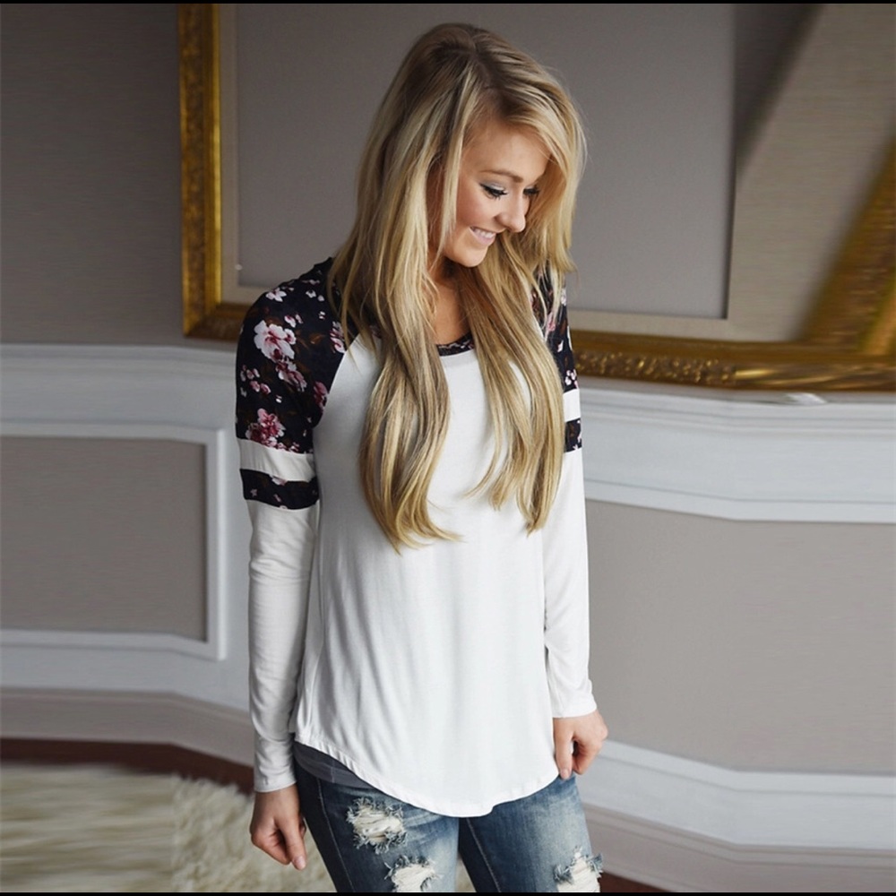 RATED 5π NEW White Floral Long Sleeve Top - Picture 3 of 6